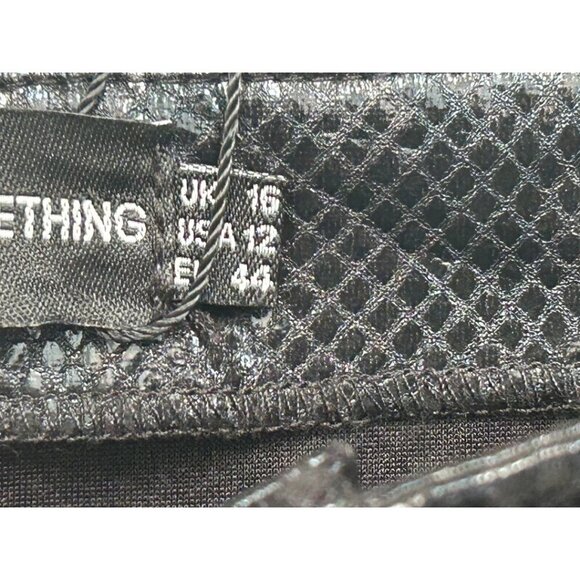 NWT Pretty Little Thing Black Faux Leather Mini Skirt Snakeskin Belted Size 12 - Picture 7 of 10